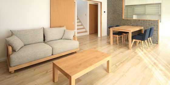 リフォームでフローリング! 無垢と合板どちらがいい?