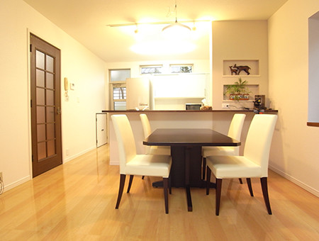 使いやすい間取りはそのままに明るさのお悩みを解消しました